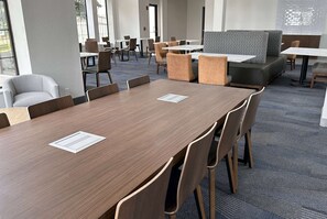 Property amenity - La Quinta Inn & Suites by Wyndham South Holland (South Holland)