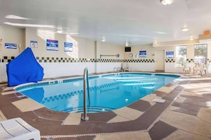 Piscine intérieure