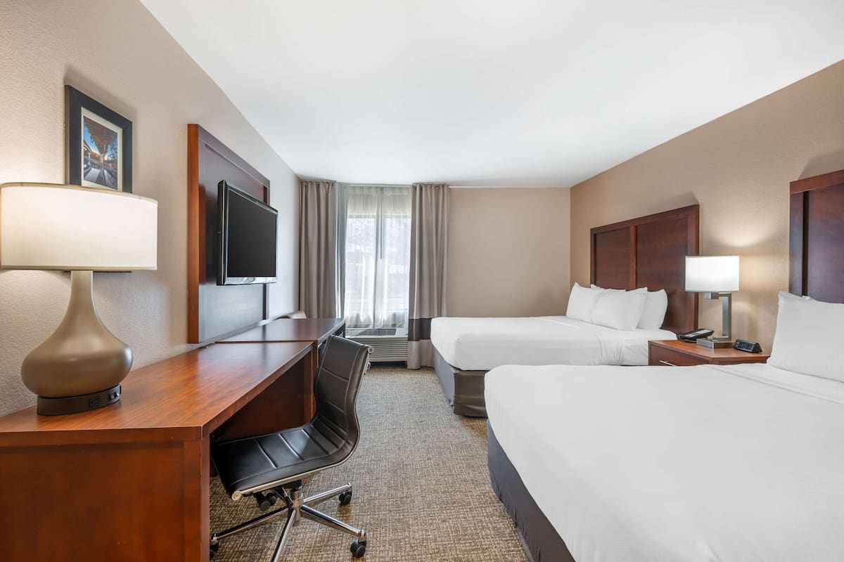 Room, 2 Queen Beds, Accessible, Non Smoking