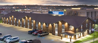 Travelodge by Wyndham Elkhart