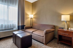 Ropa de cama de alta calidad, camas con pillow-top y escritorio 