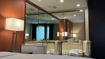 Upgraded, Room, 1 Queen Bed, Non Smoking, Jetted Tub | Hypo-allergenic bedding, individually decorated, individually furnished