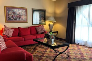 Executive Suite, 1 King Bed, Non Smoking, Jetted Tub (2 Rooms) - Baymont by Wyndham Plainfield/ Indianapolis Arpt Area (Plainfield)