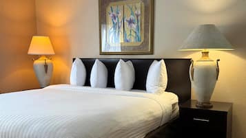 Executive Suite, 1 King Bed, Non Smoking, Jetted Tub (2 Rooms) | Hypo-allergenic bedding, individually decorated, individually furnished