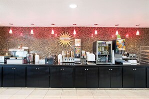 Ilmainen mannermainen aamiainen