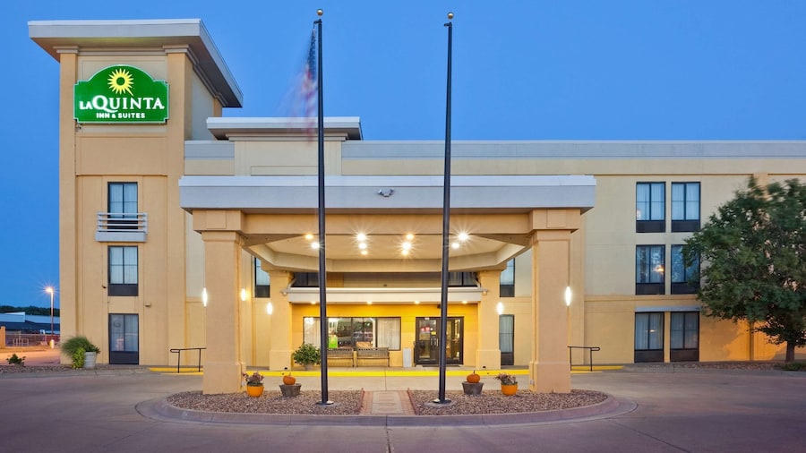 La Quinta Inn & Suites by Wyndham Salina