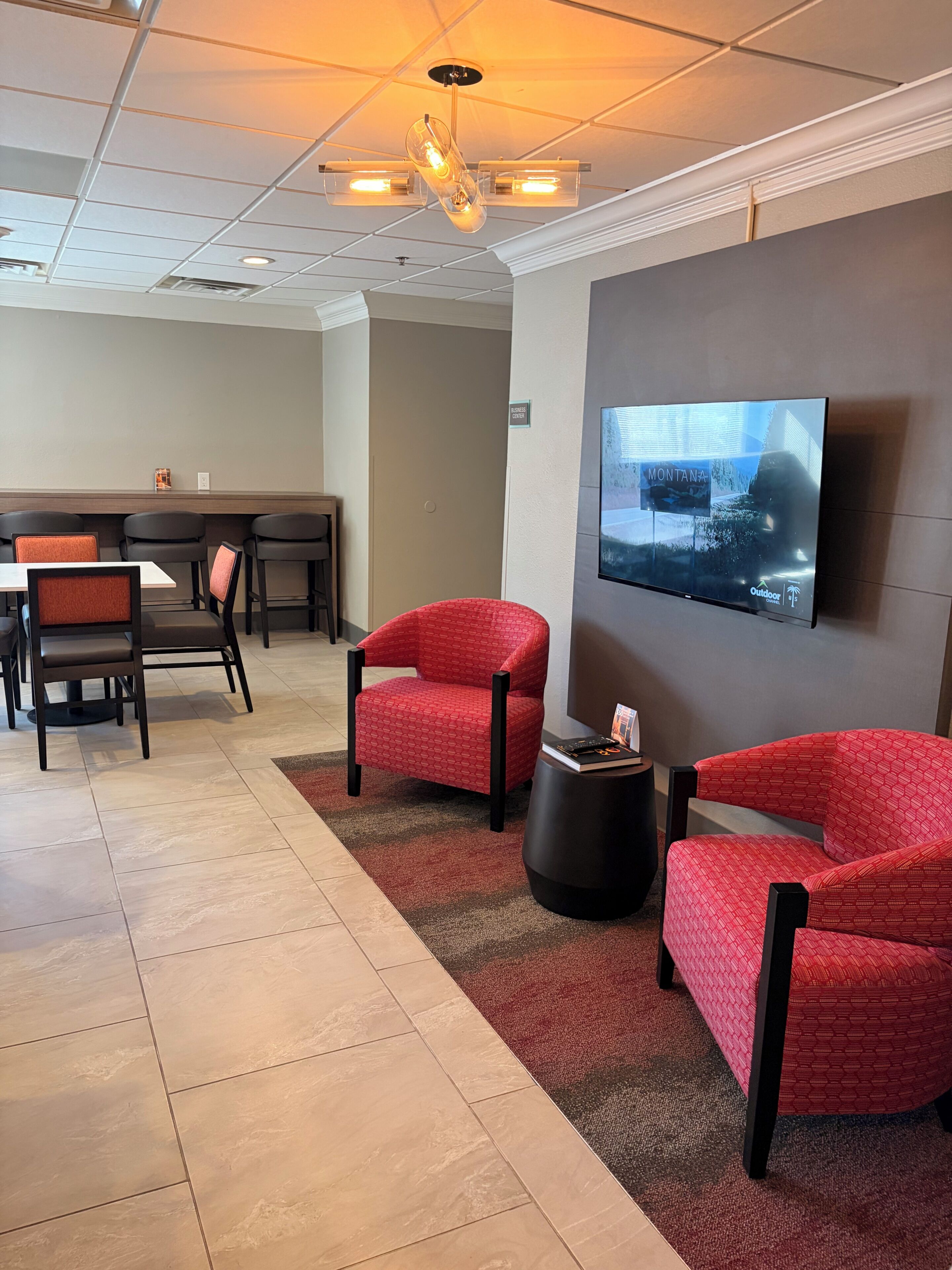 Free daily continental breakfast