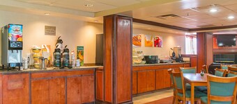 Quality Inn & Suites Detroit Metro Airport