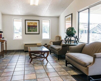 Rodeway Inn Auburn Hills - Detroit