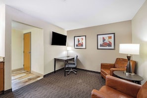 In-room safe, individually decorated, individually furnished, desk