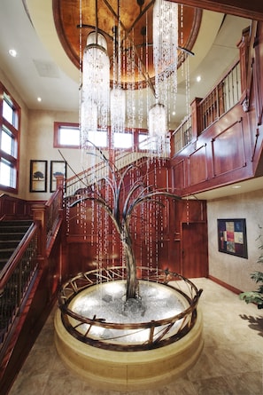 Couples treatment room(s), sauna, hot tub, steam room, body treatments