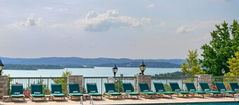 Chateau On The Lake Resort Spa and Convention Center