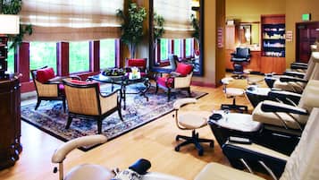 Phòng trị liệu đôi, phòng tắm hơi, bồn tắm thủy lực, phòng xông hơi