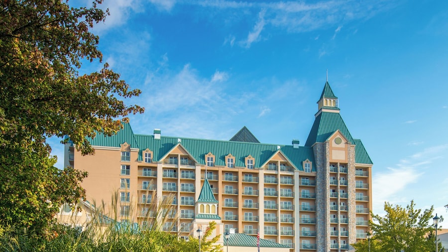 Chateau On The Lake Resort Spa and Convention Center