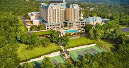 Chateau On The Lake Resort Spa and Convention Center