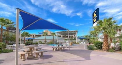 Studio 6 Suites Las Vegas, NV – Tropicana