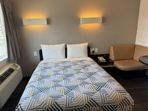 Free WiFi, bed sheets