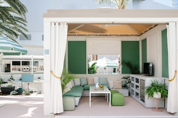 3 outdoor pools, a heated pool, cabanas (surcharge), pool umbrellas at Park MGM Las Vegas