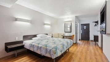 Free WiFi, bed sheets