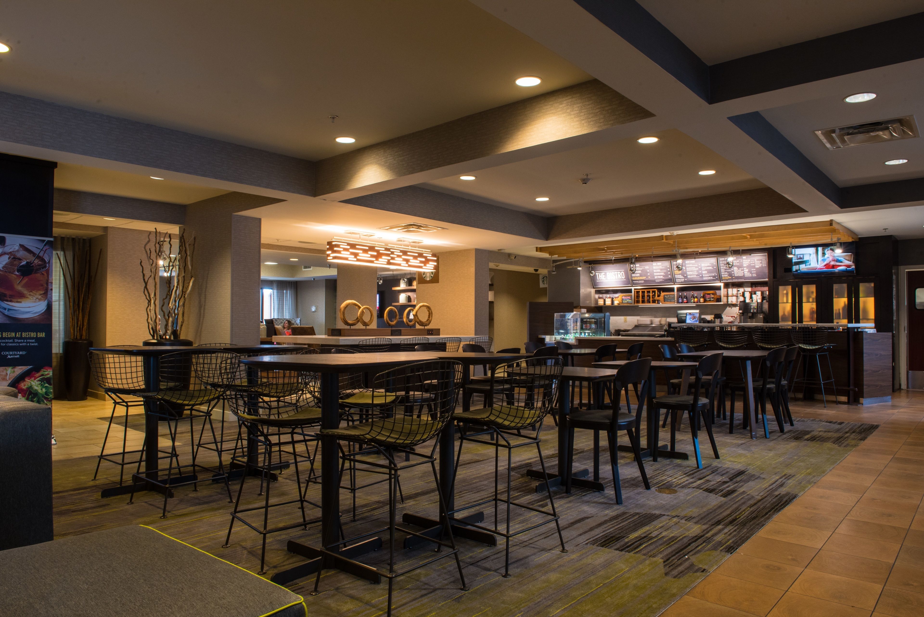 Breakfast and dinner served