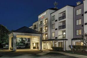 View from property - Courtyard by Marriott Nashville at Opryland (Nashville)