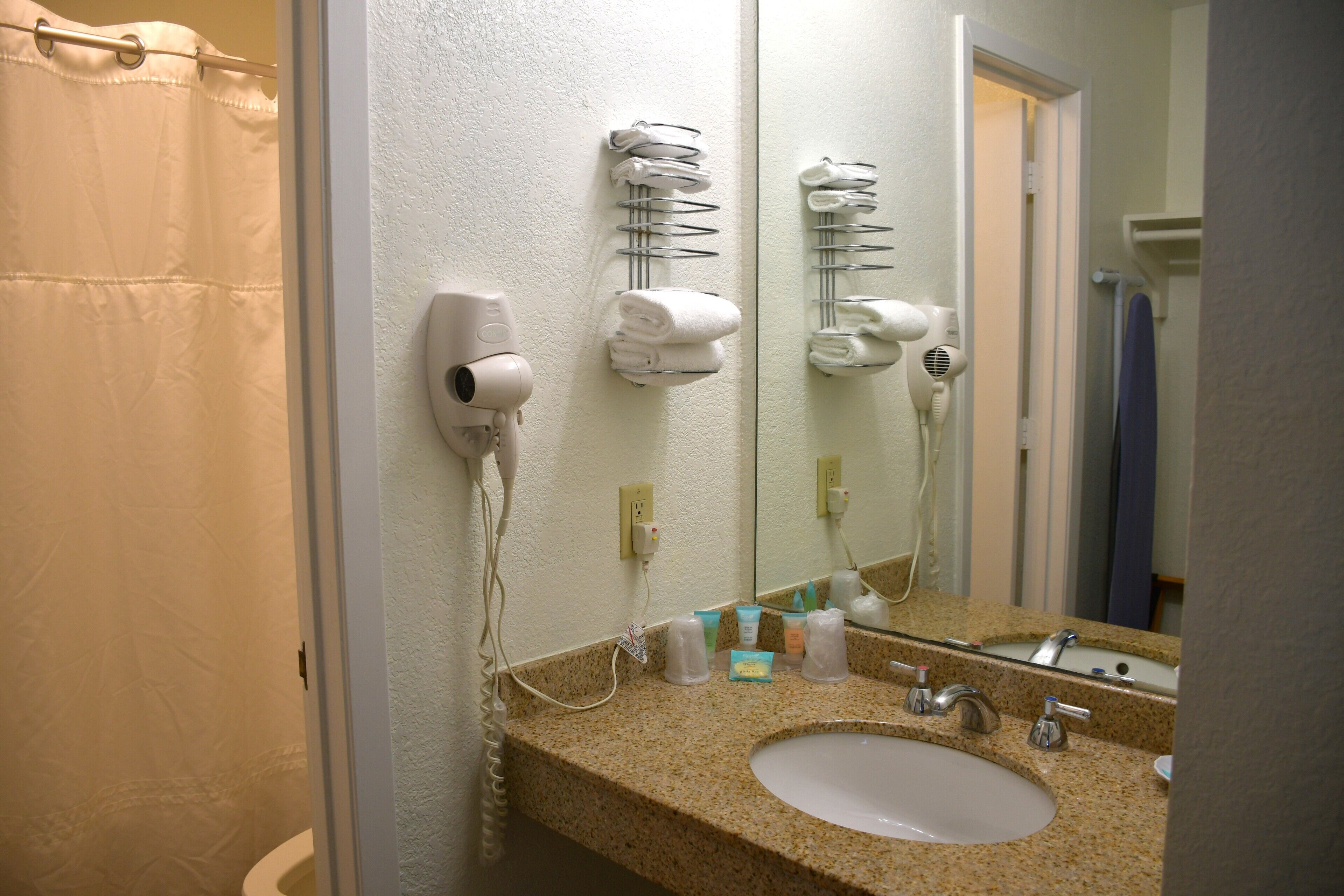 Photo - Inn at the Waterpark