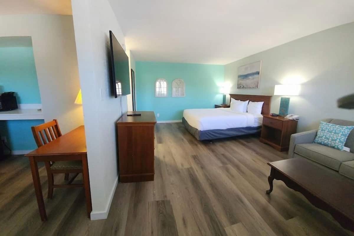 Desk, blackout curtains, iron/ironing board, free WiFi