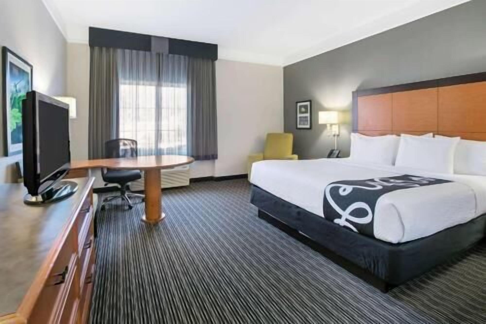 Ropa de cama de alta calidad y escritorio 