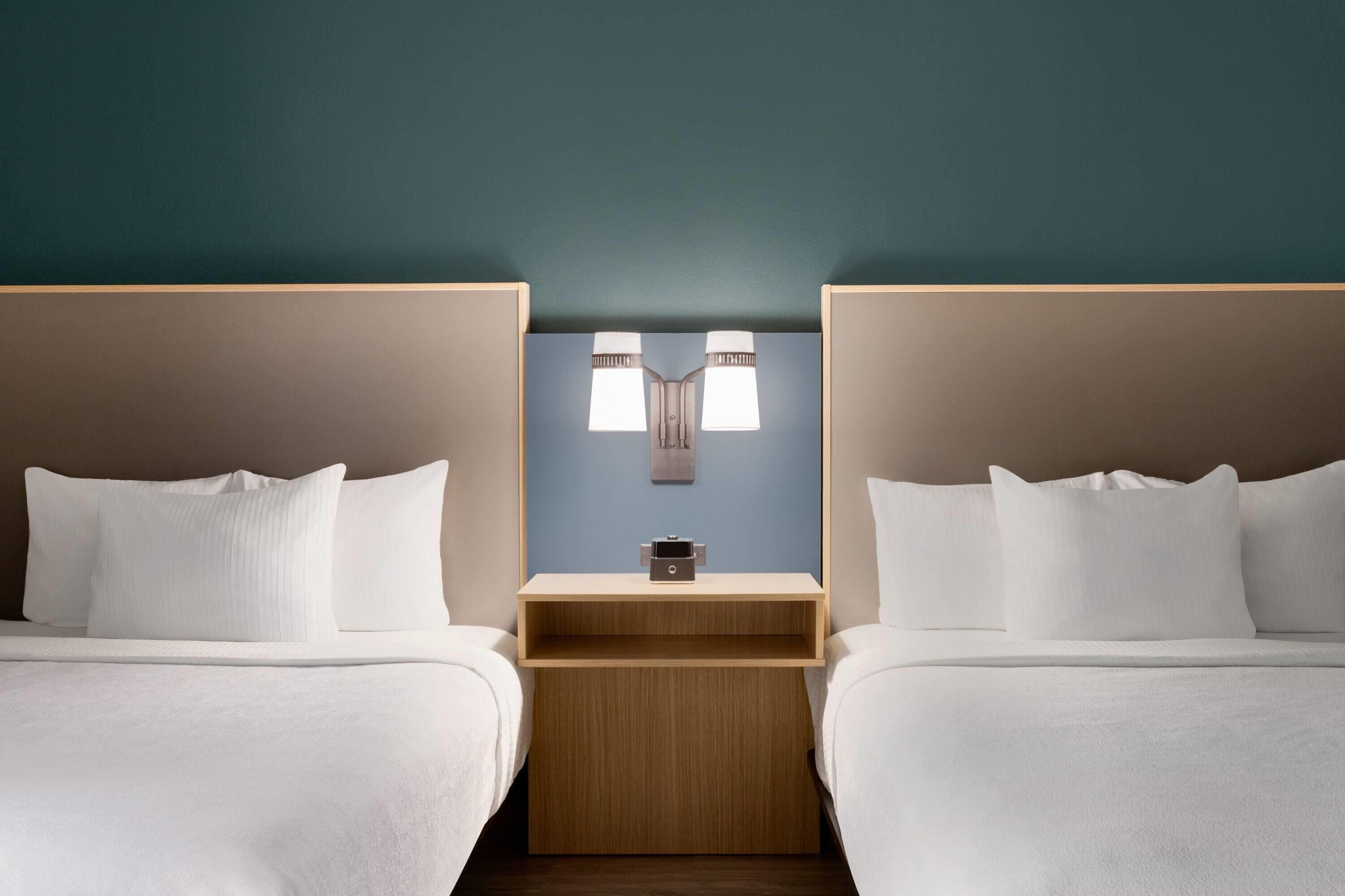 Deluxe Room, 2 Queen Beds, Mobility Accessible, Non Smoking (Hearing Accessible, Tub w/Grab Bars)