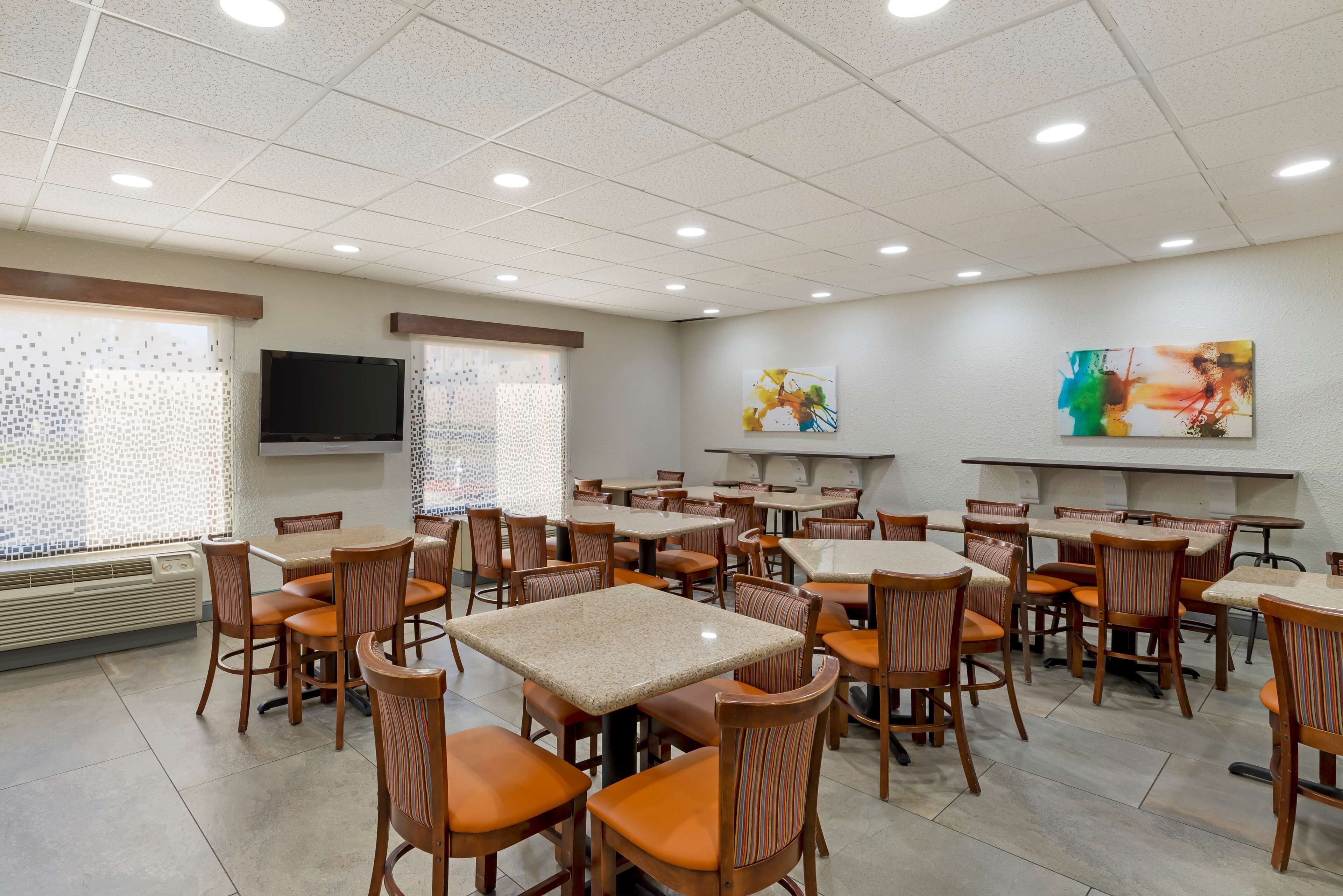 Photo - Best Western PLUS Executive Hotel Richmond