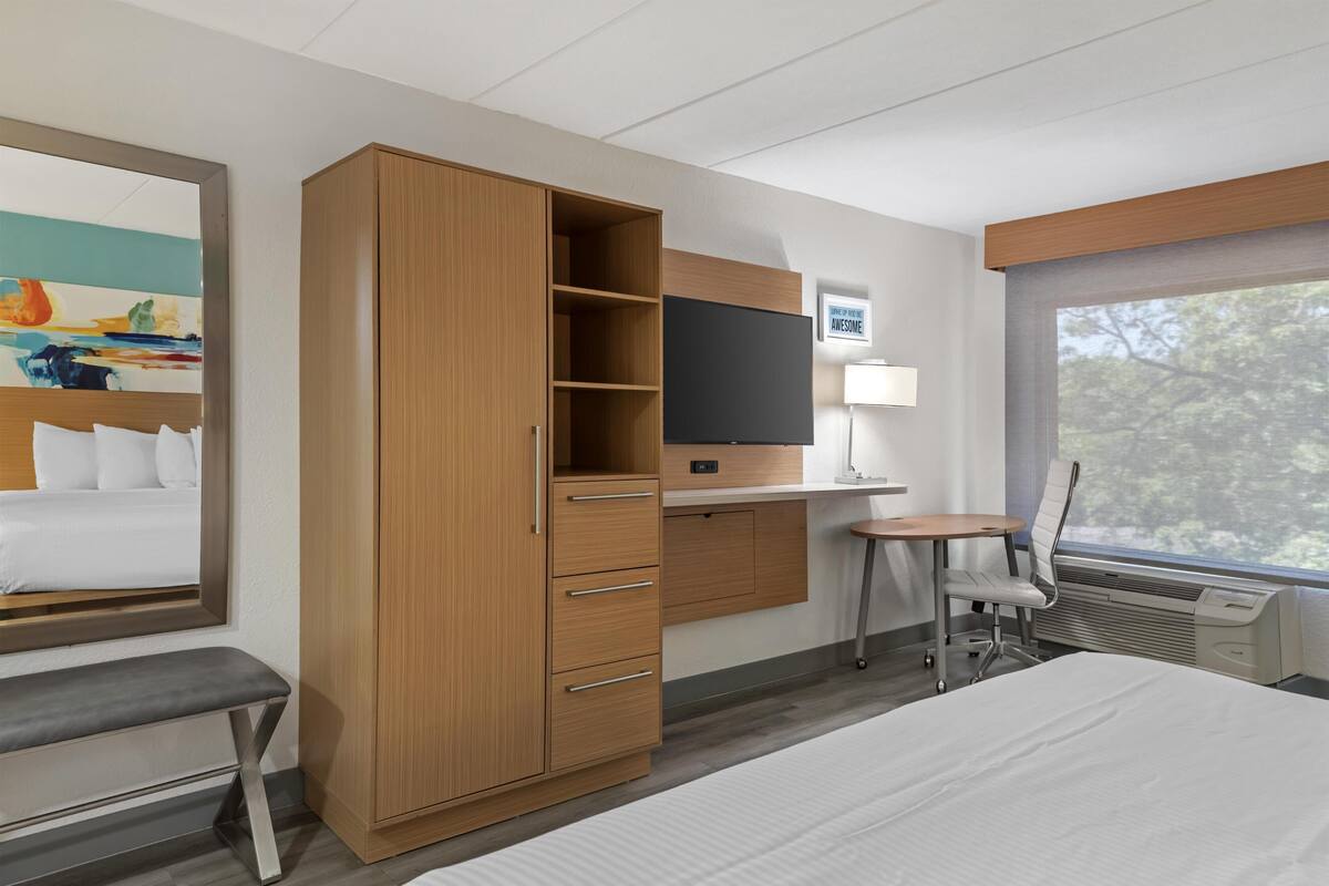 Standard Room, 1 King Bed, Non Smoking, Refrigerator & Microwave (with Single Sofabed;Larger Room) | Desk, laptop workspace, blackout drapes, iron/ironing board