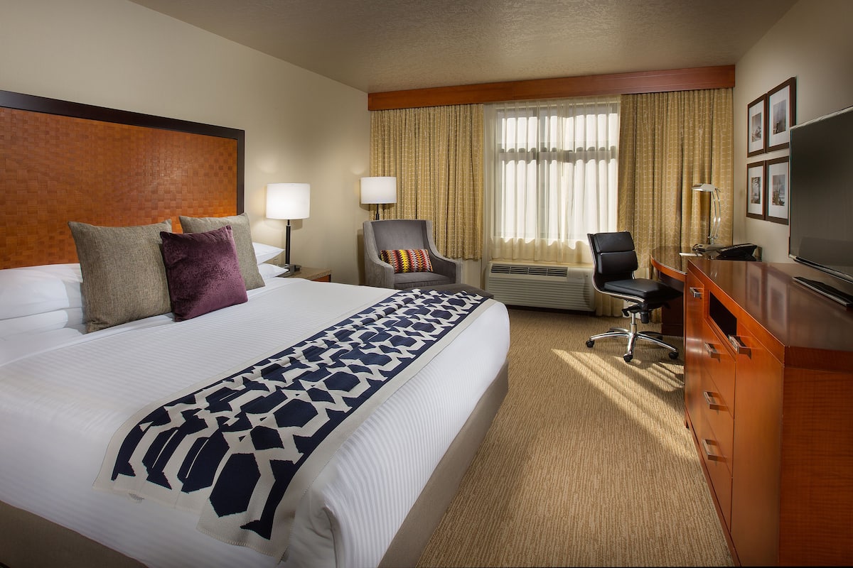 1 bedroom, premium bedding, in-room safe, individually decorated