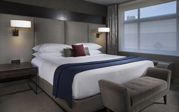Metropolitan Suite | 1 bedroom, premium bedding, in-room safe, individually decorated - The Paramount Hotel (Seattle)