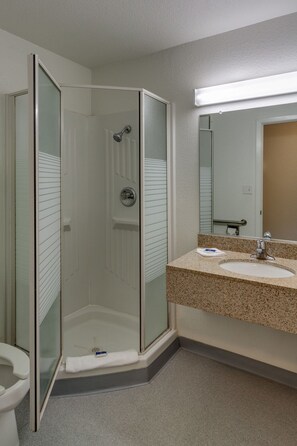 Bathroom shower - Motel 6 Spokane, WA - West (Spokane)