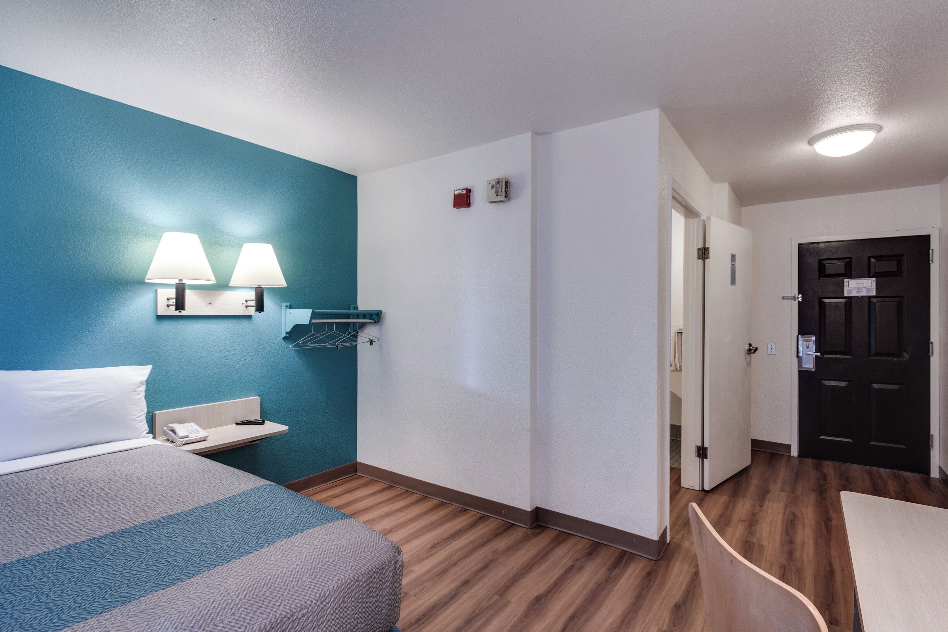 Free WiFi, bed sheets