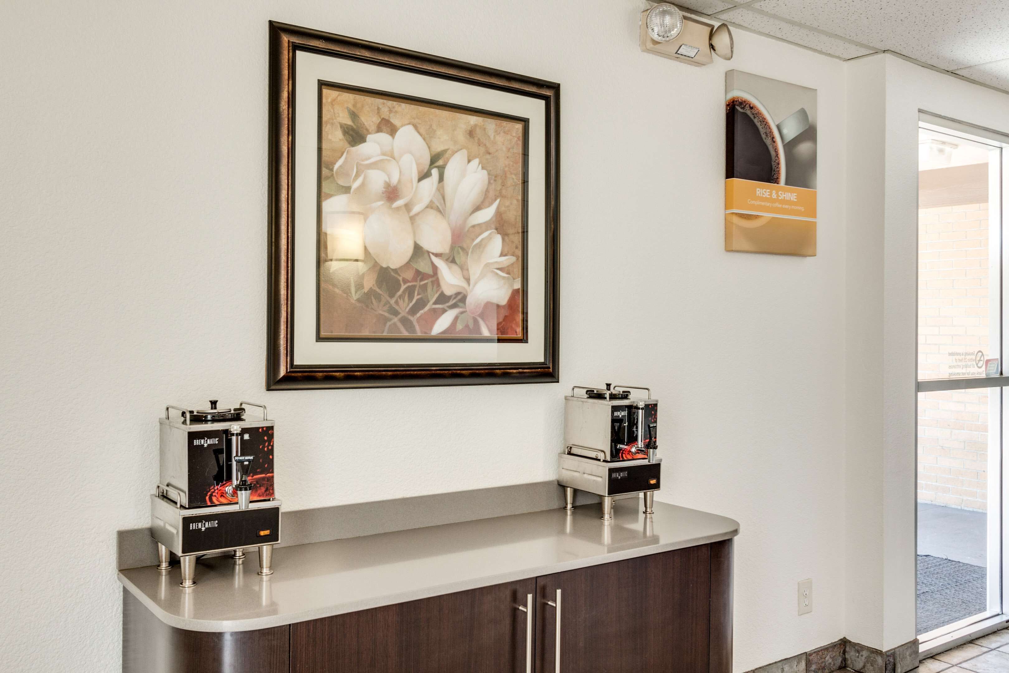 قهوة و/أو ماكينة صنع القهوة