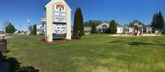 Thunderbird Inn