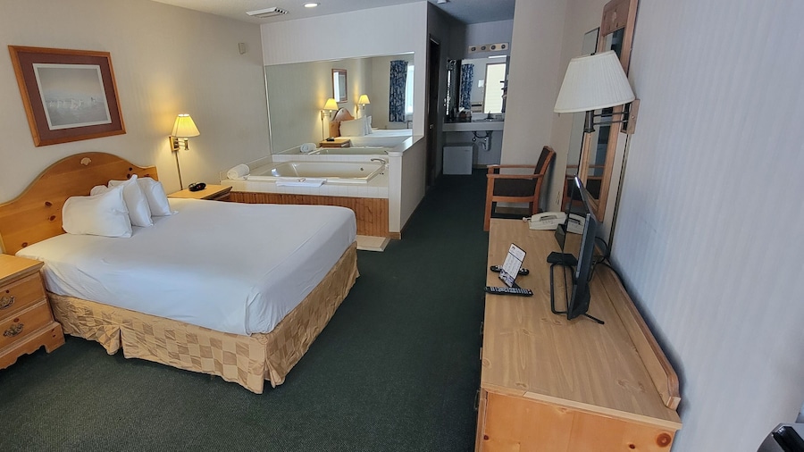 Thunderbird Inn