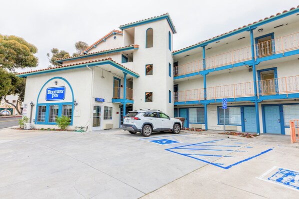 Rodeway Inn offers comfortable accommodations on two levels.