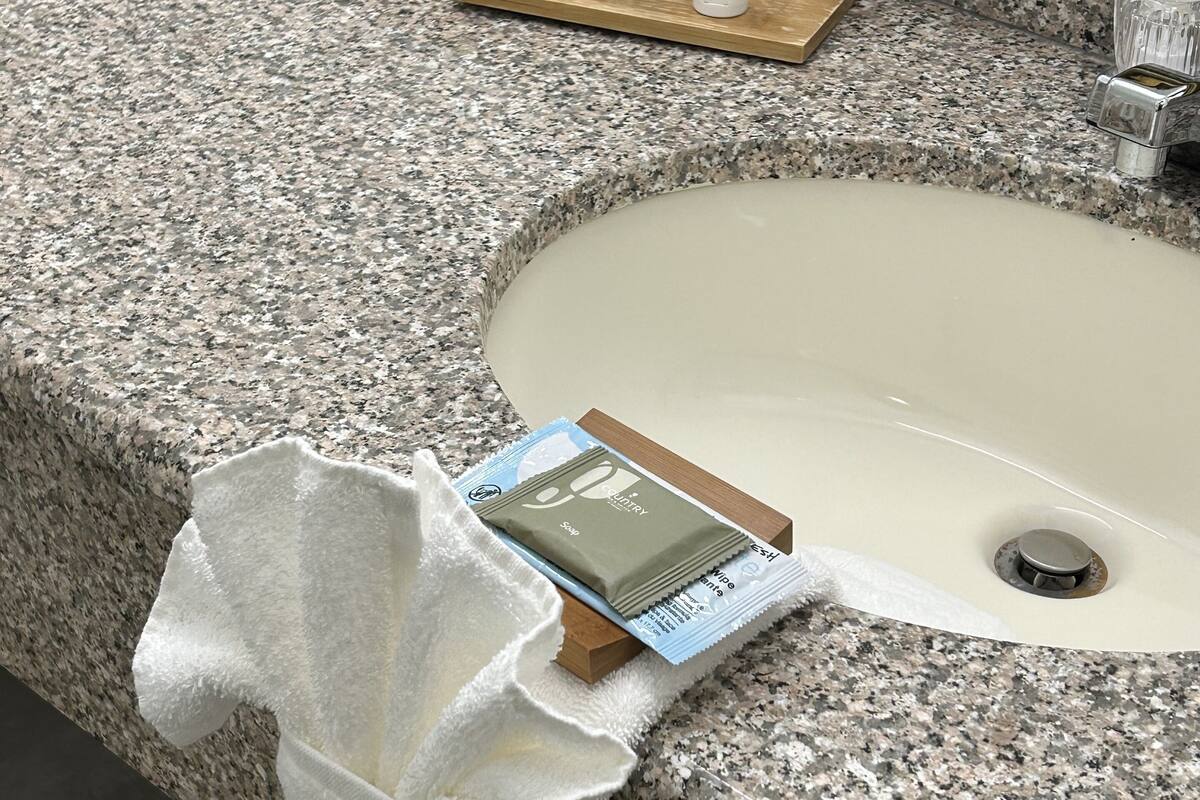 room, 2 queen beds, non smoking | bathroom | shower, free toiletries, hair dryer, towels