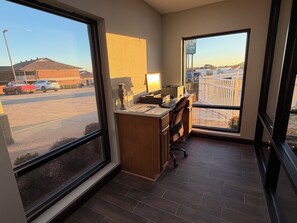 Business centre - Quality Inn Jacksonville near Little Rock Air Force Base (Jacksonville)