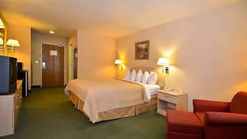 Literie de qualité supérieure, bureau, rideaux occultants