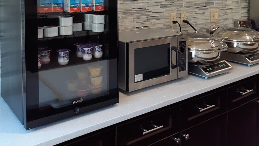 麦迪逊贝斯特韦斯特普拉斯酒店