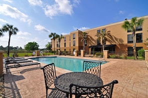 Outdoor pool, pool loungers