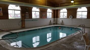 Indoor pool, pool loungers