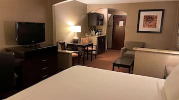 Studio Suite, 1 King Bed, Non Smoking | In-room safe, desk, iron/ironing board, cots/infant beds