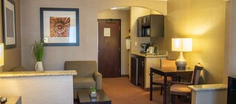 Country Inn & Suites by Radisson, Garden City, KS