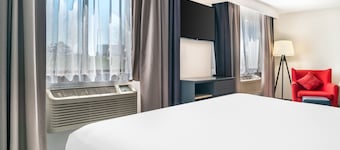 Country Inn & Suites by Radisson, Frederick, MD