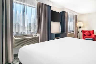 Country Inn & Suites by Radisson, Frederick, MD