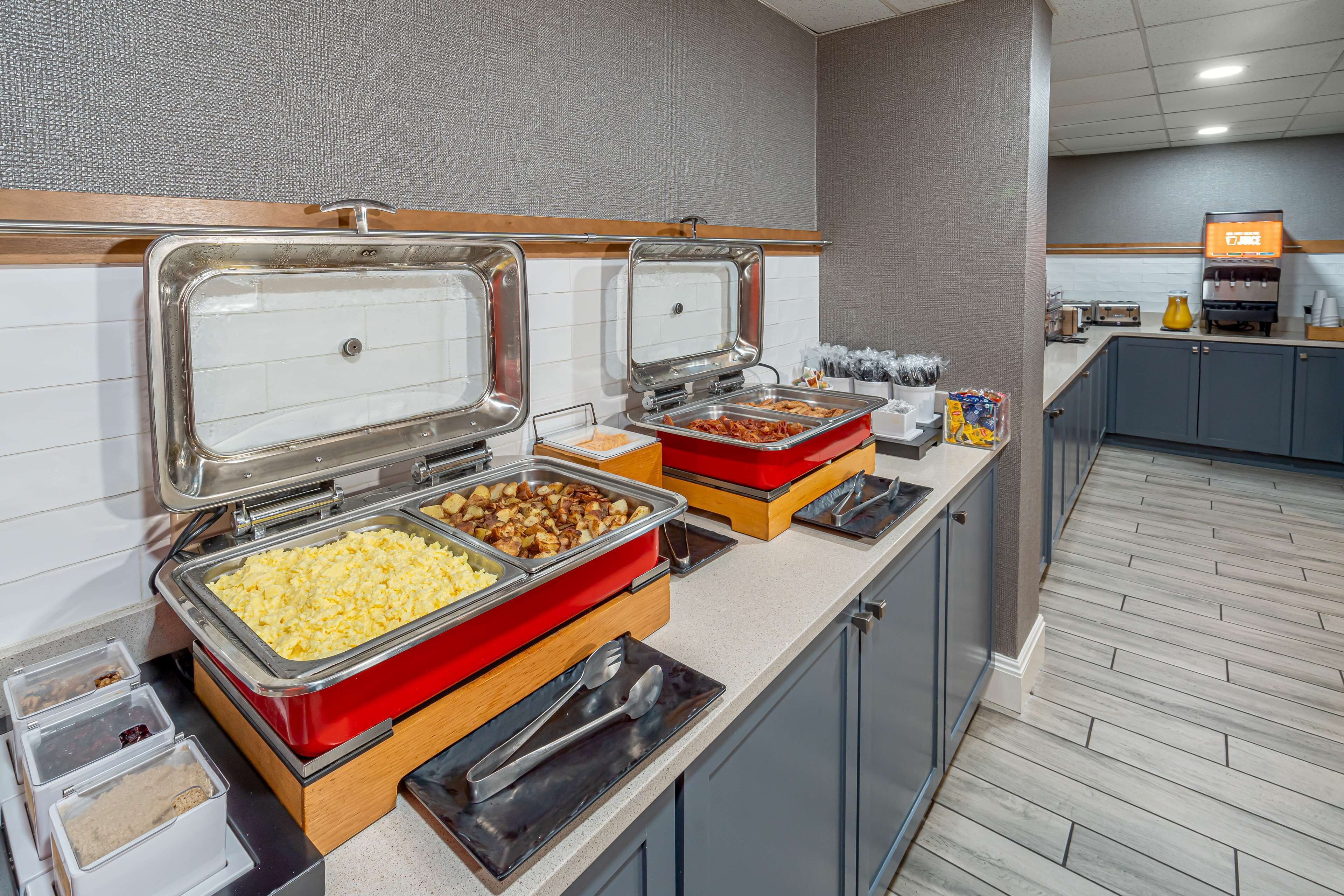 free daily on-the-go breakfast